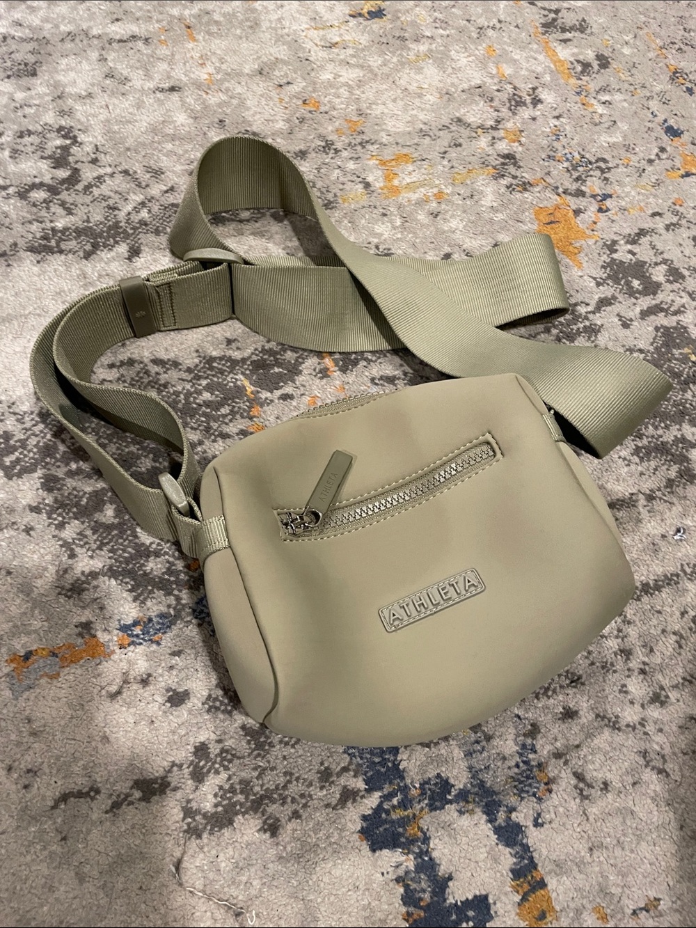 Athleta Sage Green Neoprene Belt Bag